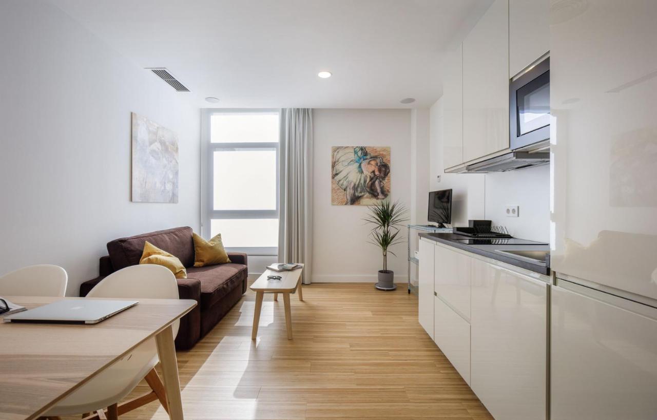 Mush Room Apartamentos เซบีญา ภายนอก รูปภาพ