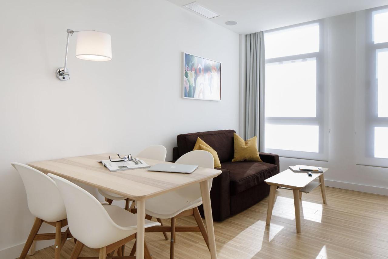Mush Room Apartamentos เซบีญา ภายนอก รูปภาพ