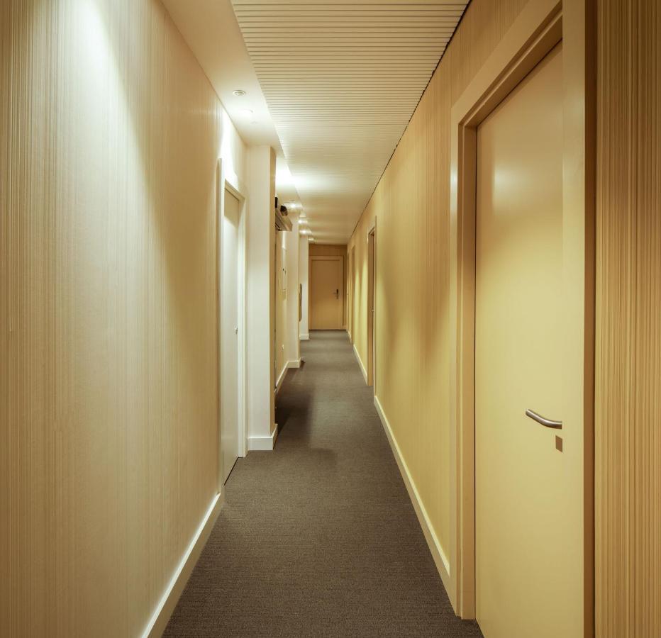 Mush Room Apartamentos เซบีญา ภายนอก รูปภาพ