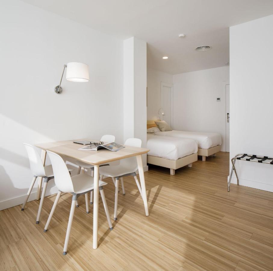 Mush Room Apartamentos เซบีญา ภายนอก รูปภาพ